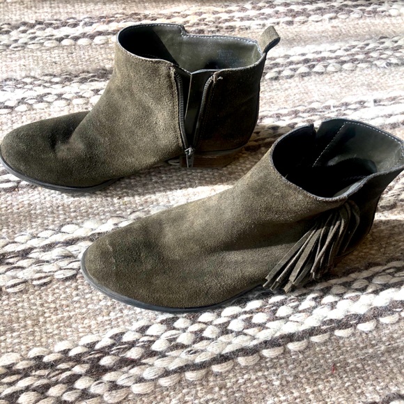 Vince Camuto Ankle Boots - Picture 6 of 6